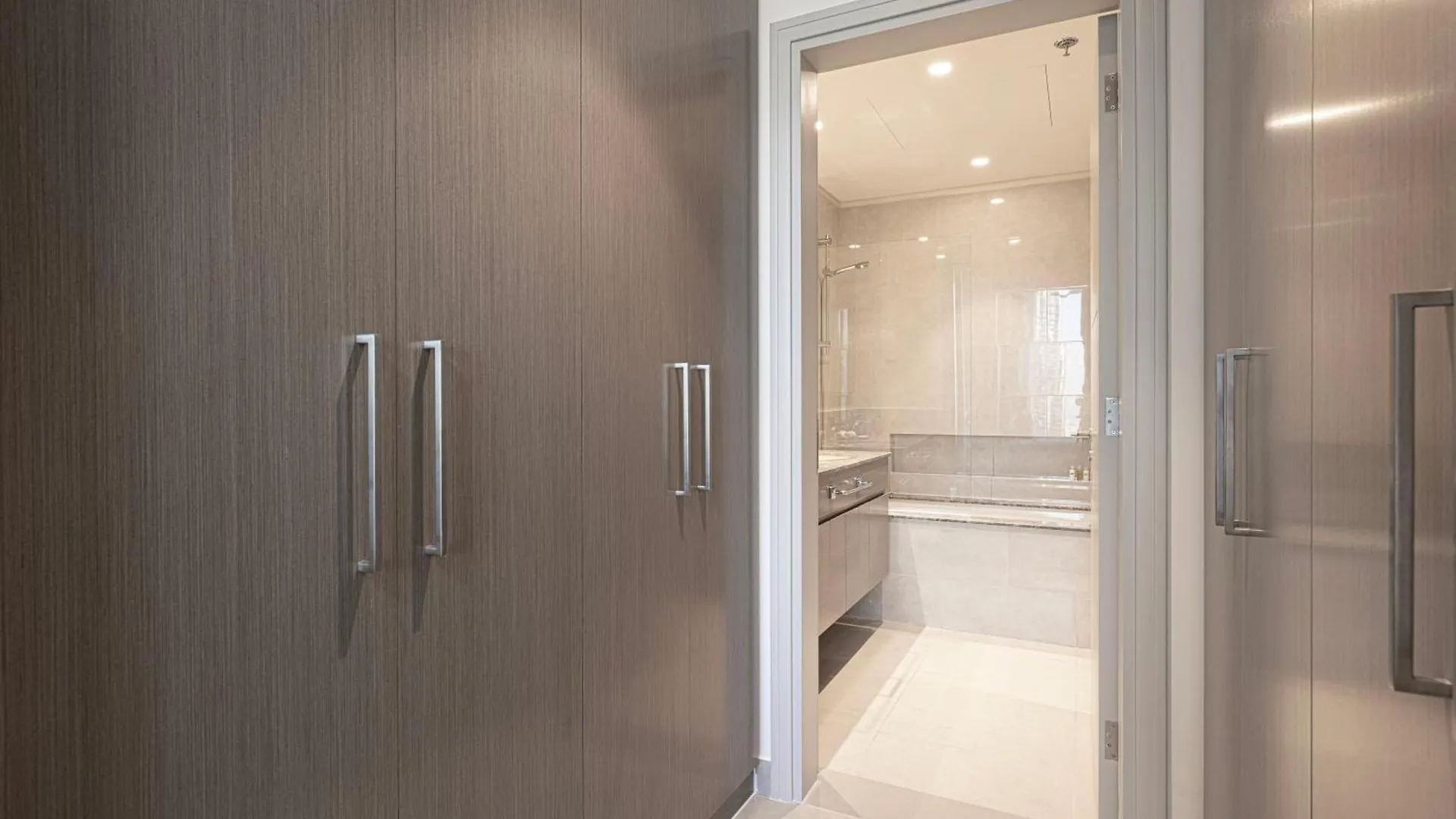 Apartment Forte Tower 1 - Fantastic Two Bedroom In Downtown Dubai