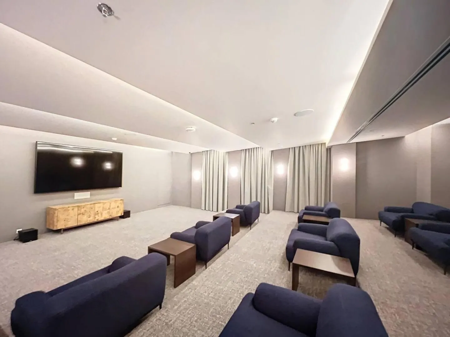 Apartment Forte Tower 1 - Fantastic Two Bedroom In Downtown Dubai United Arab Emirates